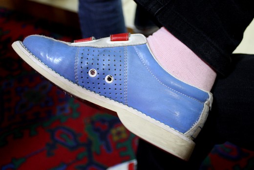 Chaussure hyper moche deals