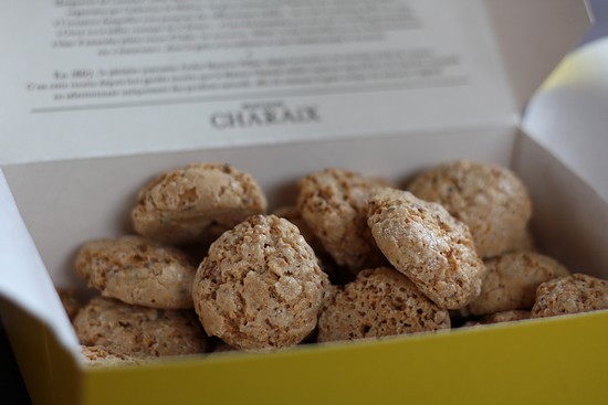 macarons de joyeuse - maison charaix