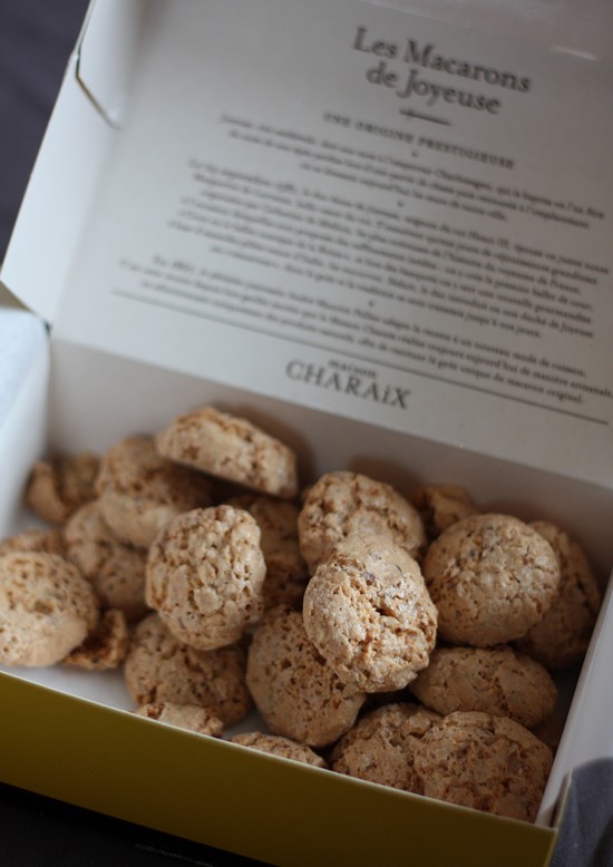 macarons de joyeuse - maison charaix