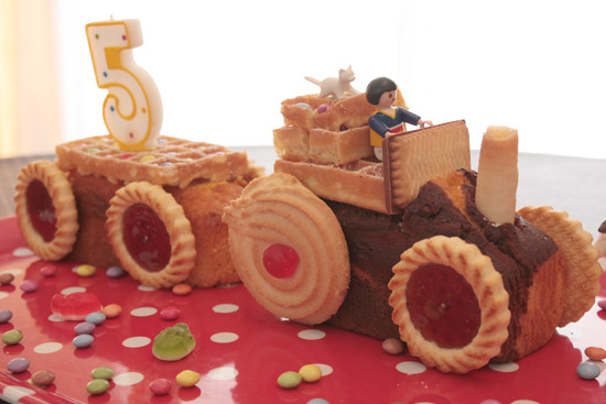 Happy 5 Gateau D Anniversaire Rigolo Tracteur Merci Pour Le Chocolat