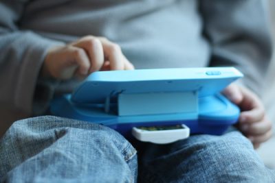 Console éducative VTECH Mobigo + 5 Jeux – Occasion