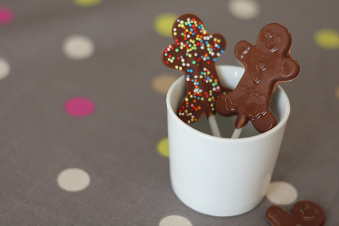 Sucettes en chocolat - L'Atelier Goûters Rigolos, Aline Caron, éd. Larousse  