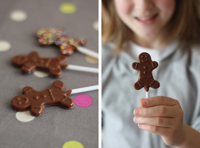 sucette au chocolat saupoudrée de guimauves et chocolat râpé et