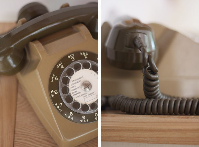 Cadran Rotatif D'un Ancien Téléphone Avec Trous Ronds Et Numéros