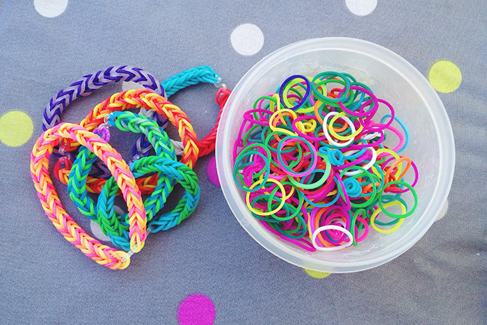 Sachet de 600 élastiques Loom bands + 24 clips Bracelet - Phosphorescent