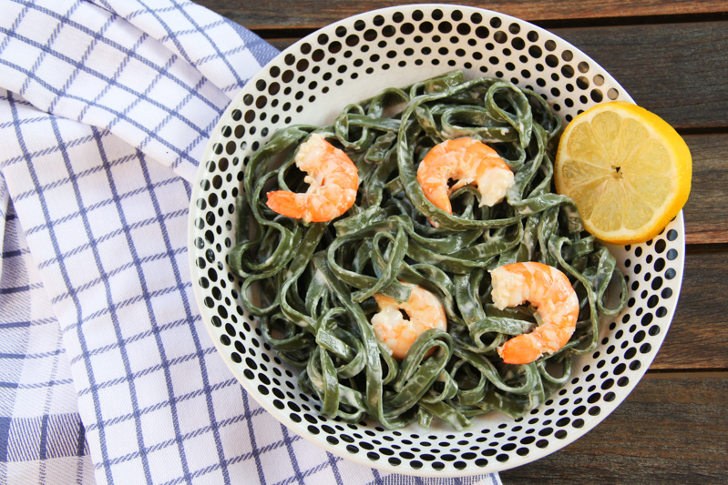 Tagliatelles à la spiruline et aux crevettes (pour la recette, cliquez sur l'image)