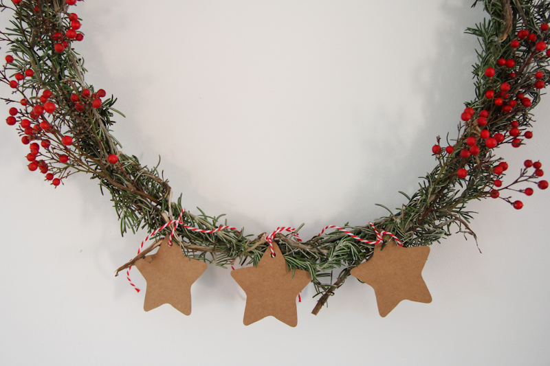 DIY couronne de Noël 100% récup (cliquez sur l'image)