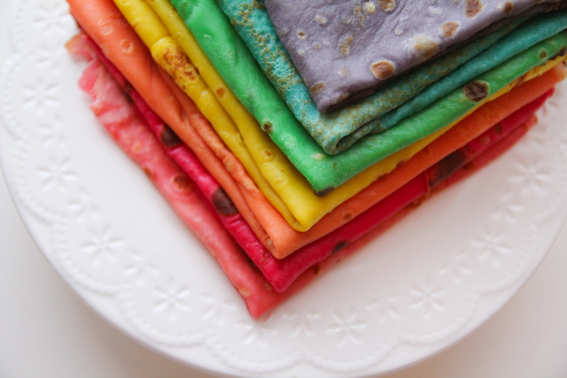 Rainbow crepes - chandeleur (cliquez sur l'image pour la recette)