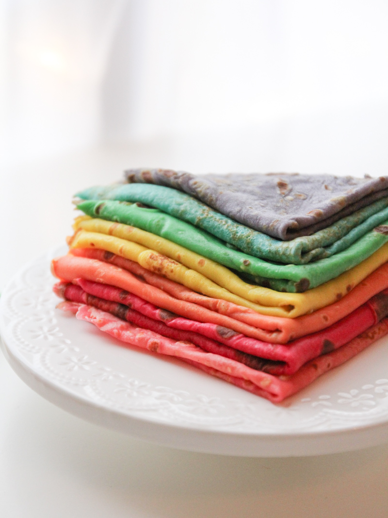 Rainbow crepes - chandeleur (cliquez sur l'image pour la recette)