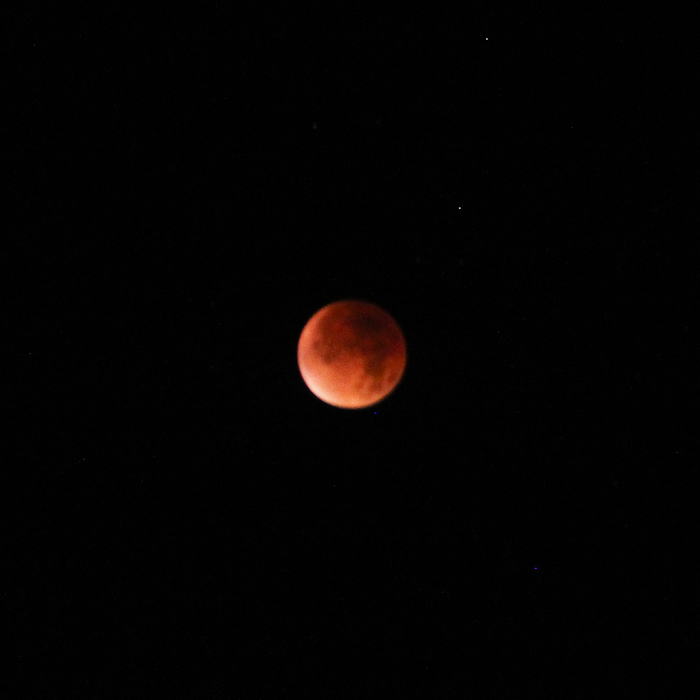 supermoon blood moon lunar eclipse