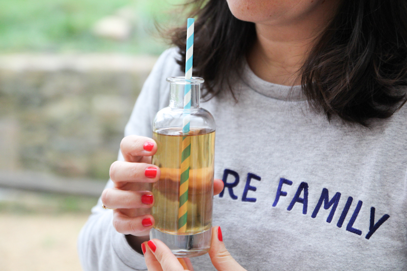 Recette boisson detox fraîche : thym romarin chrysanthème (via wonderfulbreizh.fr)