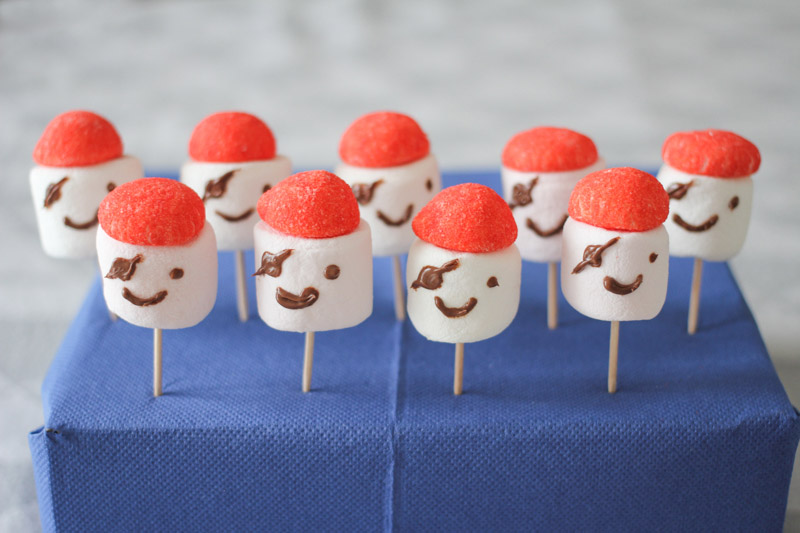 DIY marshmallows pirates (via mercipourlechocolat.fr)