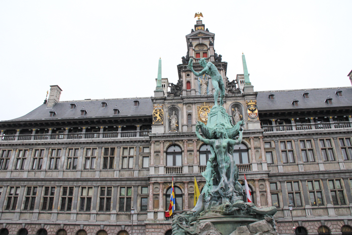 grand place Anvers Antwerp