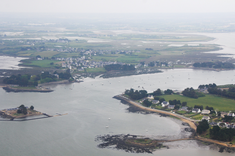 Survol Golfe du Morbihan en hélicoptère (via wonderfulbreizh.fr)