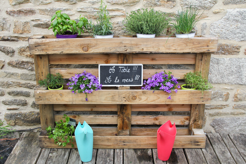 DIY 100% récup : palette jardinière (via wonderfulbreizh.fr)