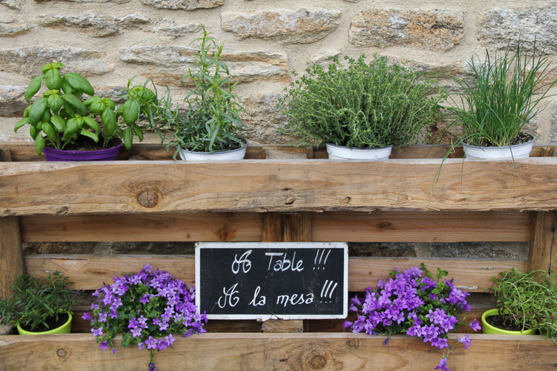 DIY 100% récup : palette jardinière (via wonderfulbreizh.fr)