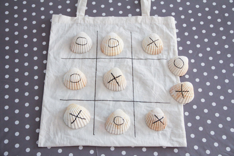 DIY jeu de morpion coquillages (via wonderfulbreizh.fr)