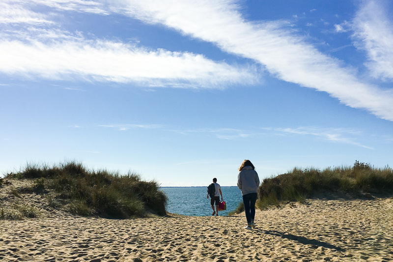 plage de Saint-Pierre de Locmariaquer - Morbihan (via www.mercipourlechocolat.fr)