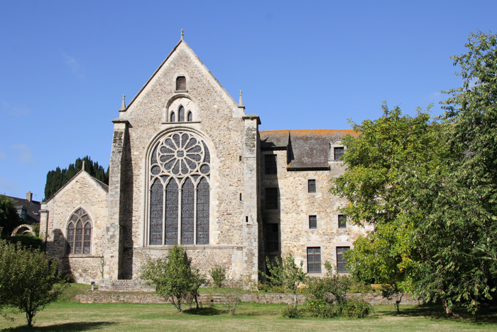 Léhon, à côté de Dinan, Bretagne (via mercipourlechocolat.fr)