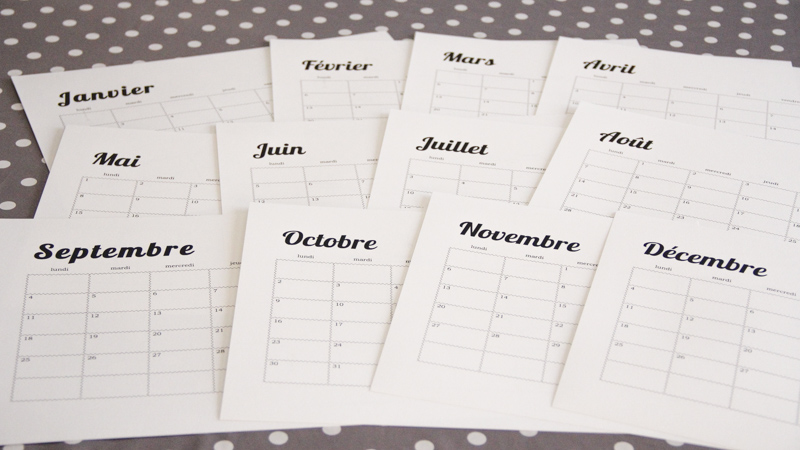 Calendrier annuel à télécharger et customiser (via mercipourlechocolat) #freebie
