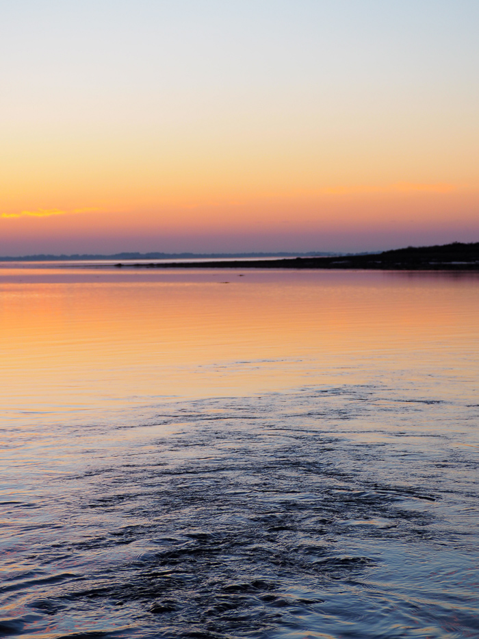 sunset ile tascon - Bretagne (via mercipourlechocolat.fr)