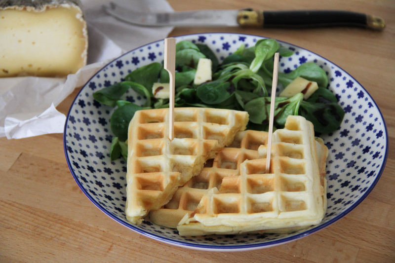 recette gaufres salées Tome de Rhuys (via mercipourlechocolat.fr)