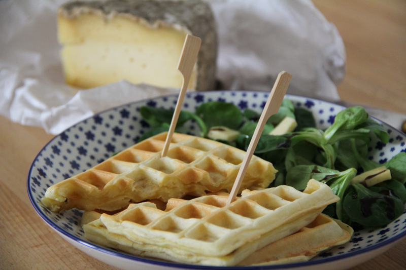 recette gaufres salées Tome de Rhuys (via mercipourlechocolat.fr)