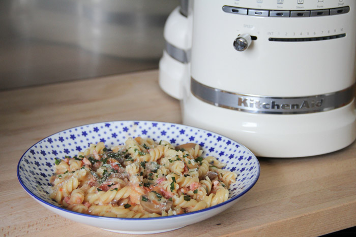 ONE POT PASTA - recette facile et super rapide au Cook Processor KitchenAid (via mercipourlechocolat.fr)