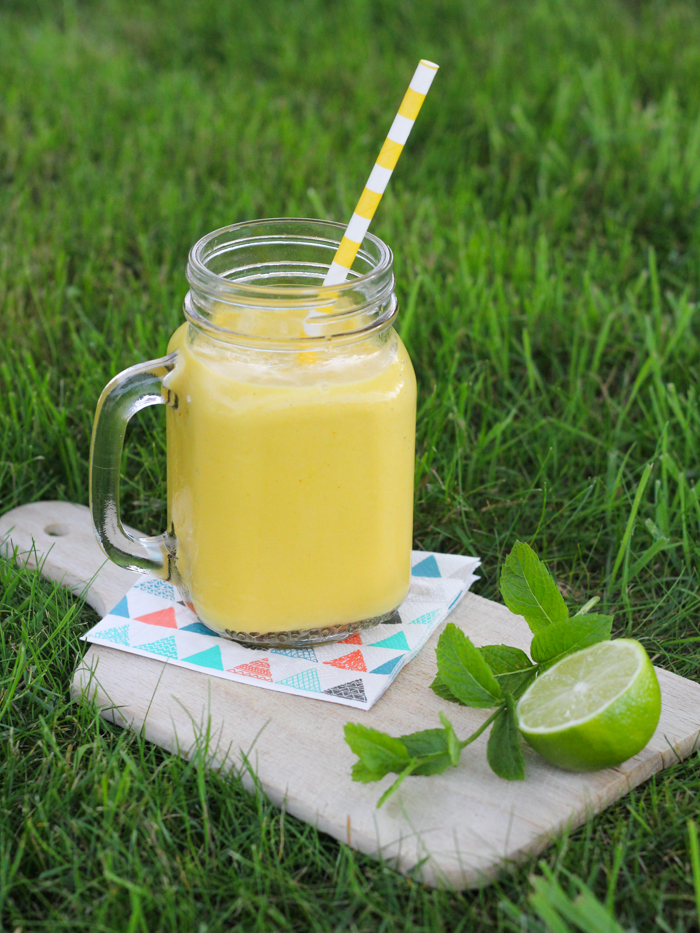 Gaspacho melon mangue citron vert (recette facile SuperBlender KitchenAid via www.mercipourlechocolat.fr)