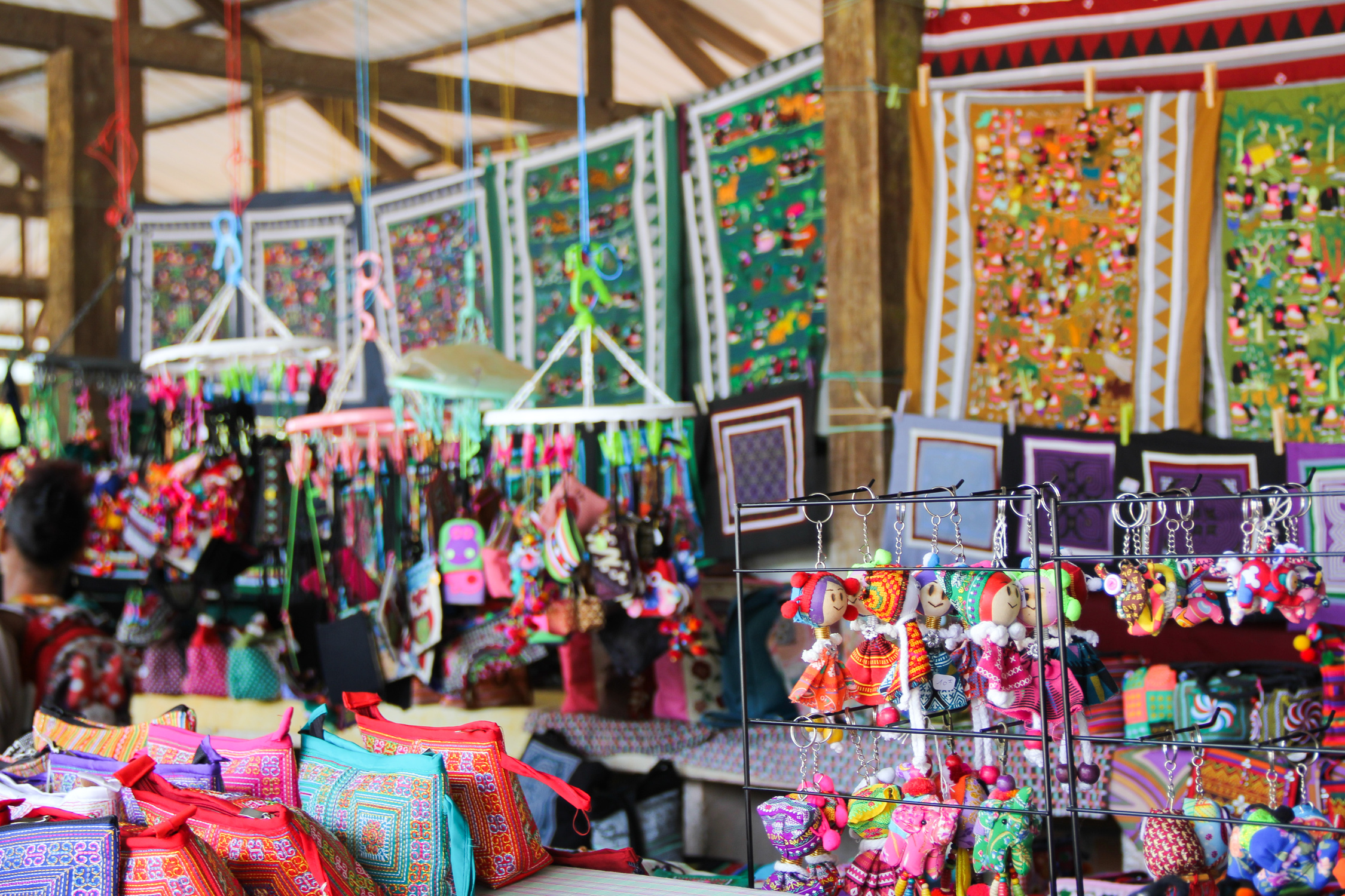 GUYANE - marché Hmong de Cacao