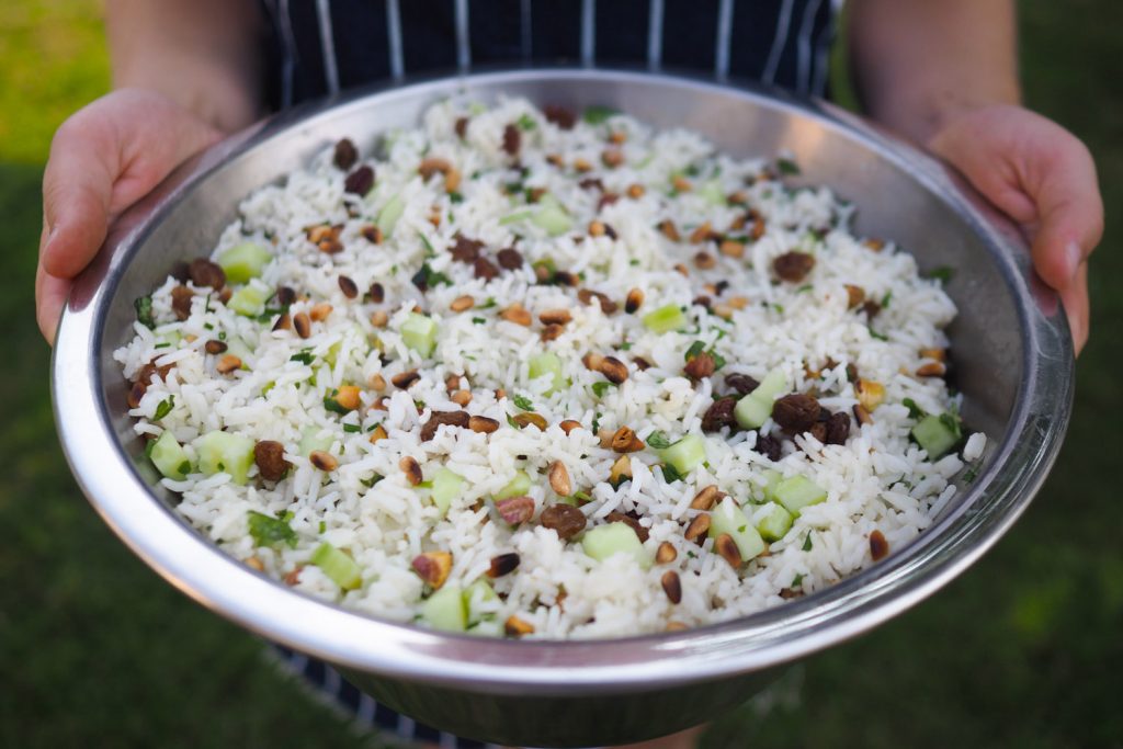 Salade de riz, coriandre, pignons de pin... - recette facile via mercipourlechocolat.fr