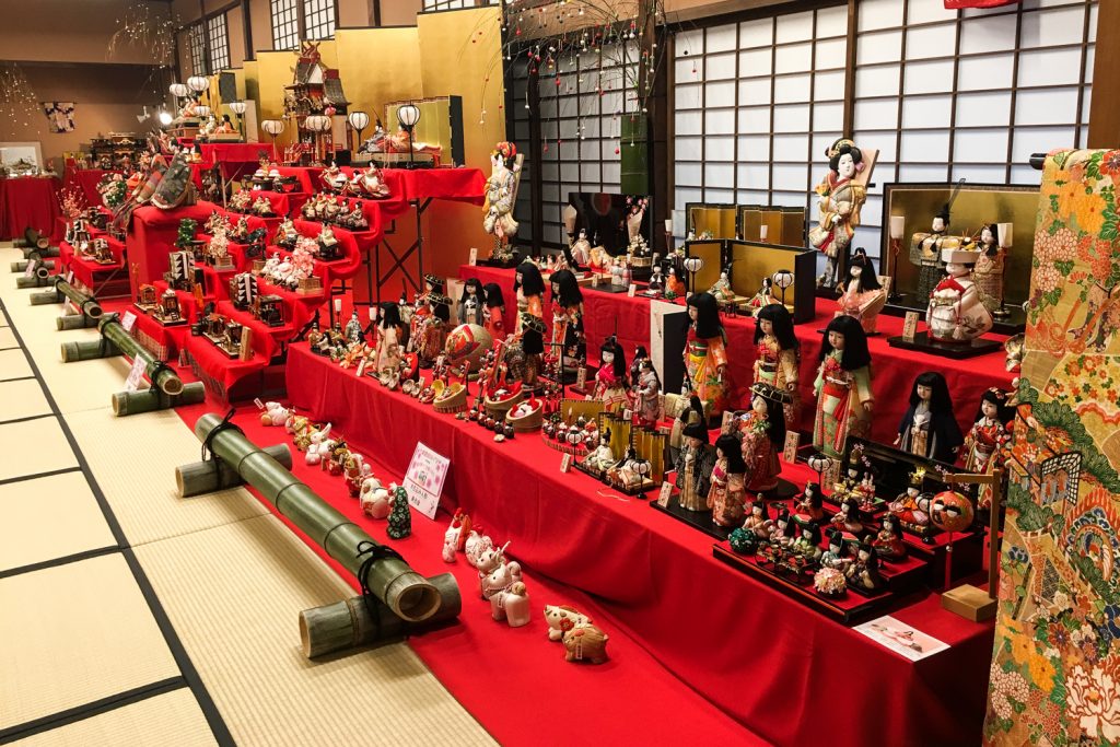 Kurashiki - fête des filles Hina Matsuri - jardin Shinkei-en (Okayama, Japon)