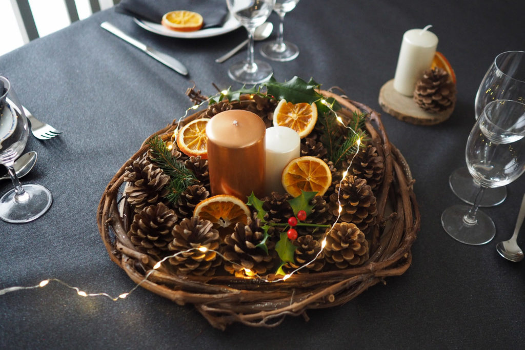 DIY - déco de table nature pour Noël (via mercipourlechocolat.fr)