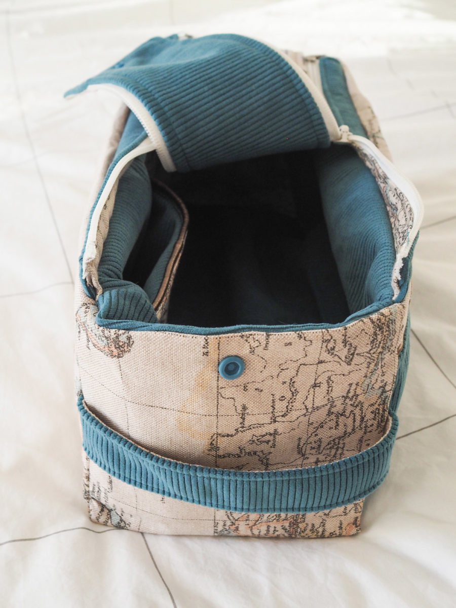 DIY couture : Vanity trousse de toilette Dodynette - via mercipourlechocolat.fr