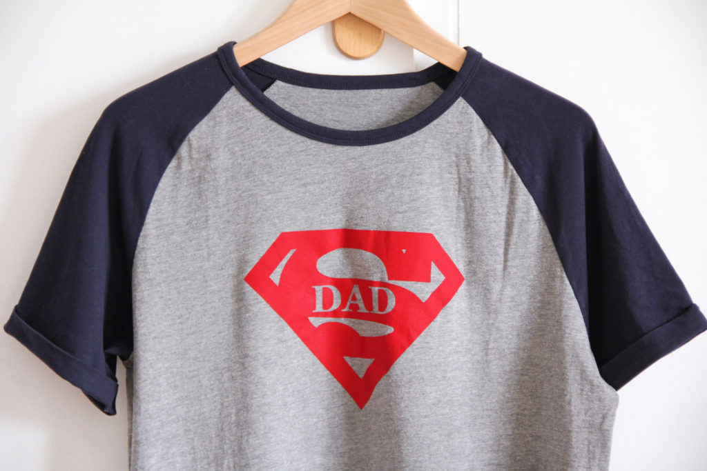 CRICUT MAKER - SUPER DAD inspiration flex tshirts (via mercipourlechocolat.fr)