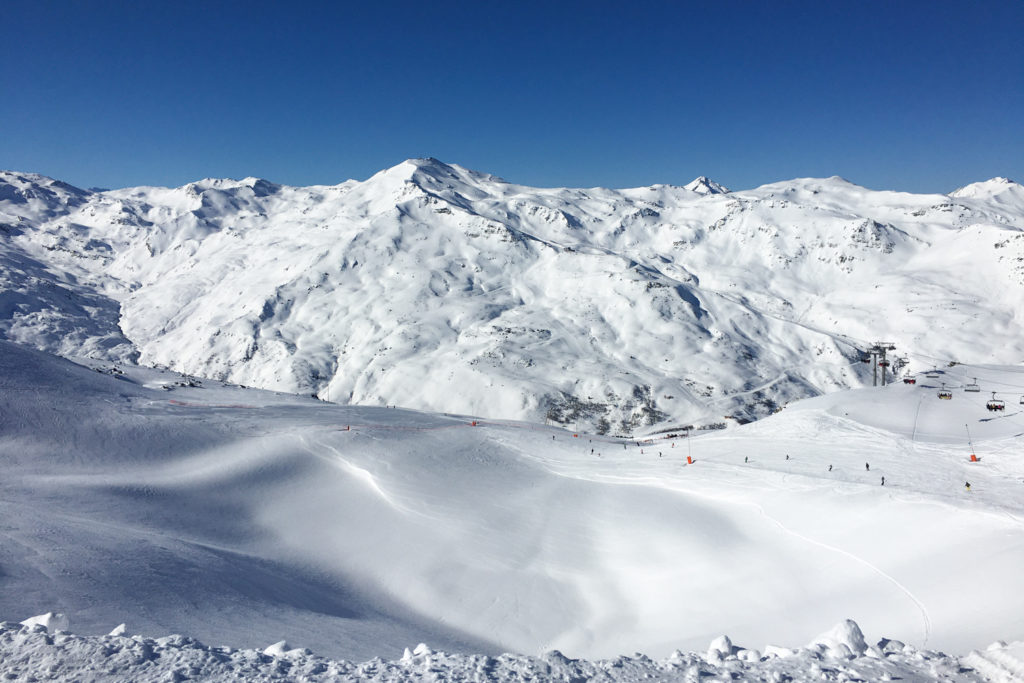 VILLAGES CLUBS DU SOLEIL LES MÉNUIRES - vacances en famille au ski (via mercipourlechocolat.fr)