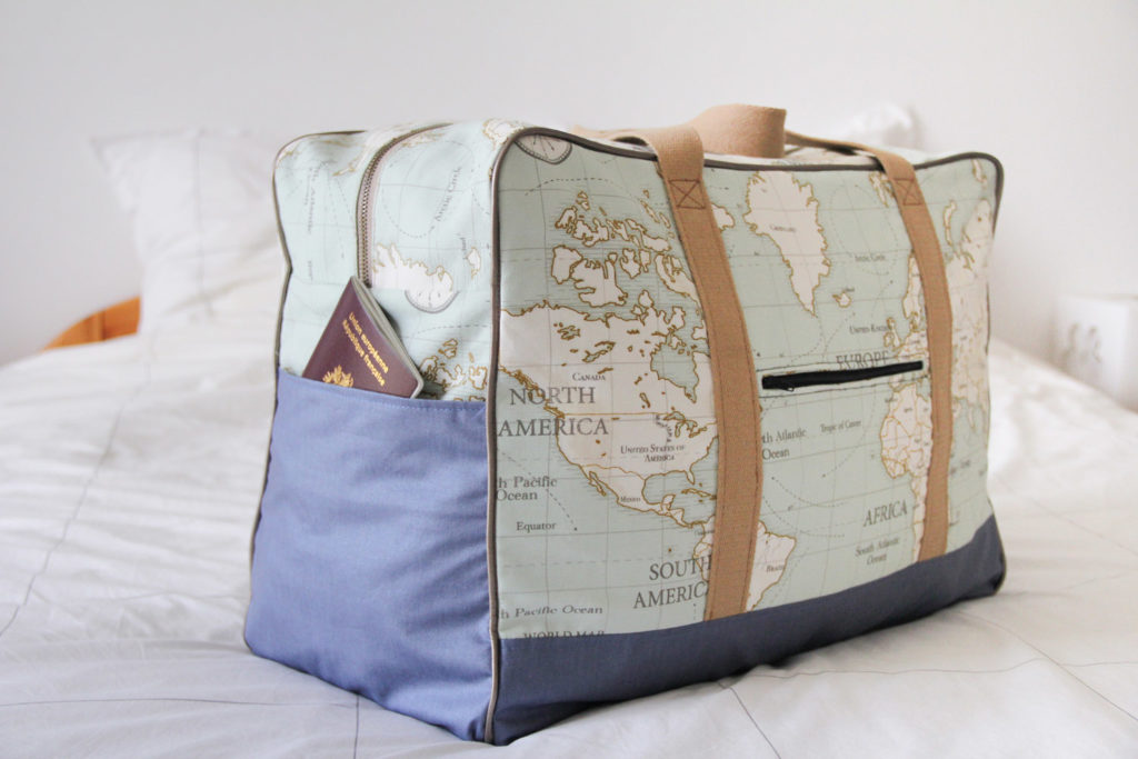 Couture - sac de voyage GLOBE TROTTEUR fait main - modèle Coudre c'est facile & Mondial Tissus - DIY via mercipourlechocolat.fr