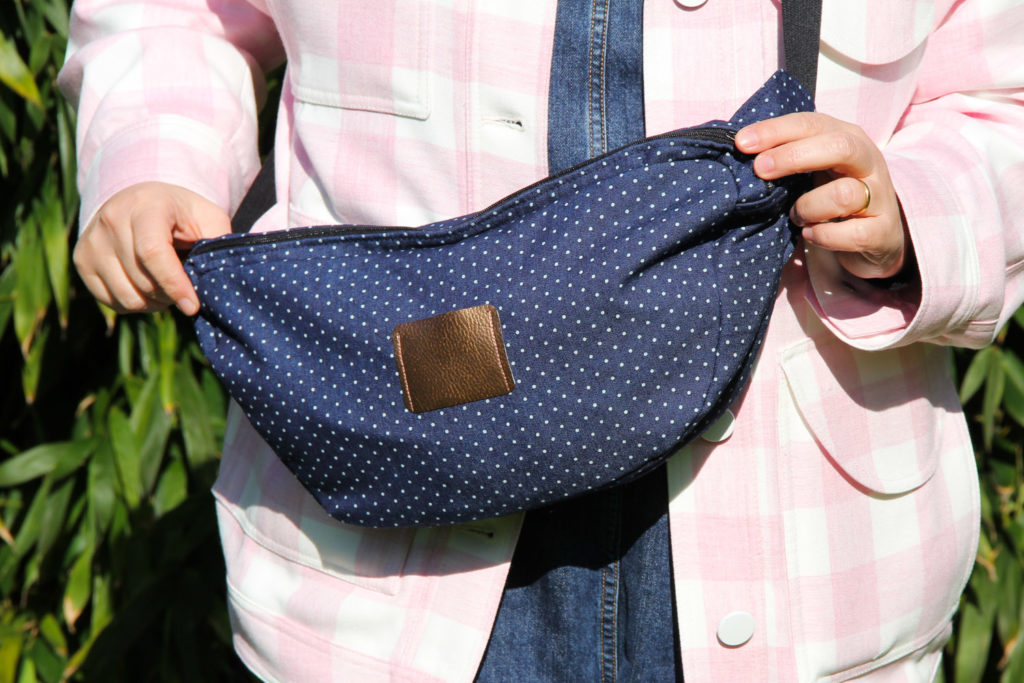 Couture - sac banane XL Chouette Kit en denim (via mercipourlechocolat.fr)