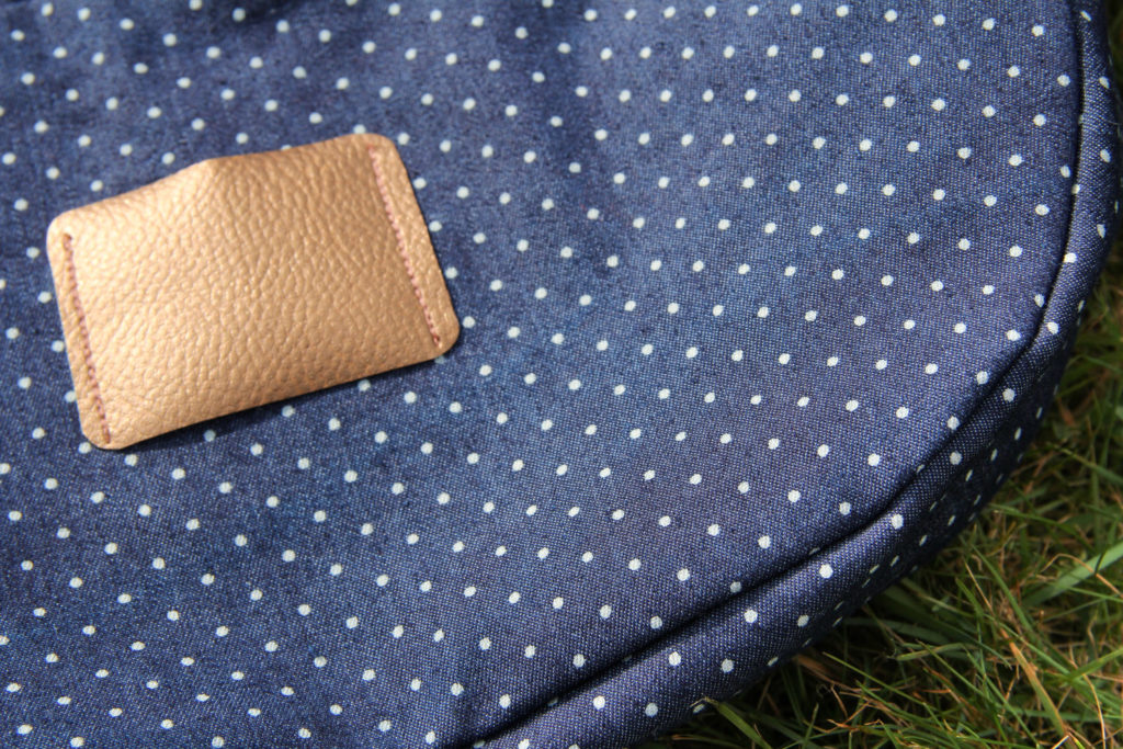 Couture - sac banane XL Chouette Kit en denim (via mercipourlechocolat.fr)