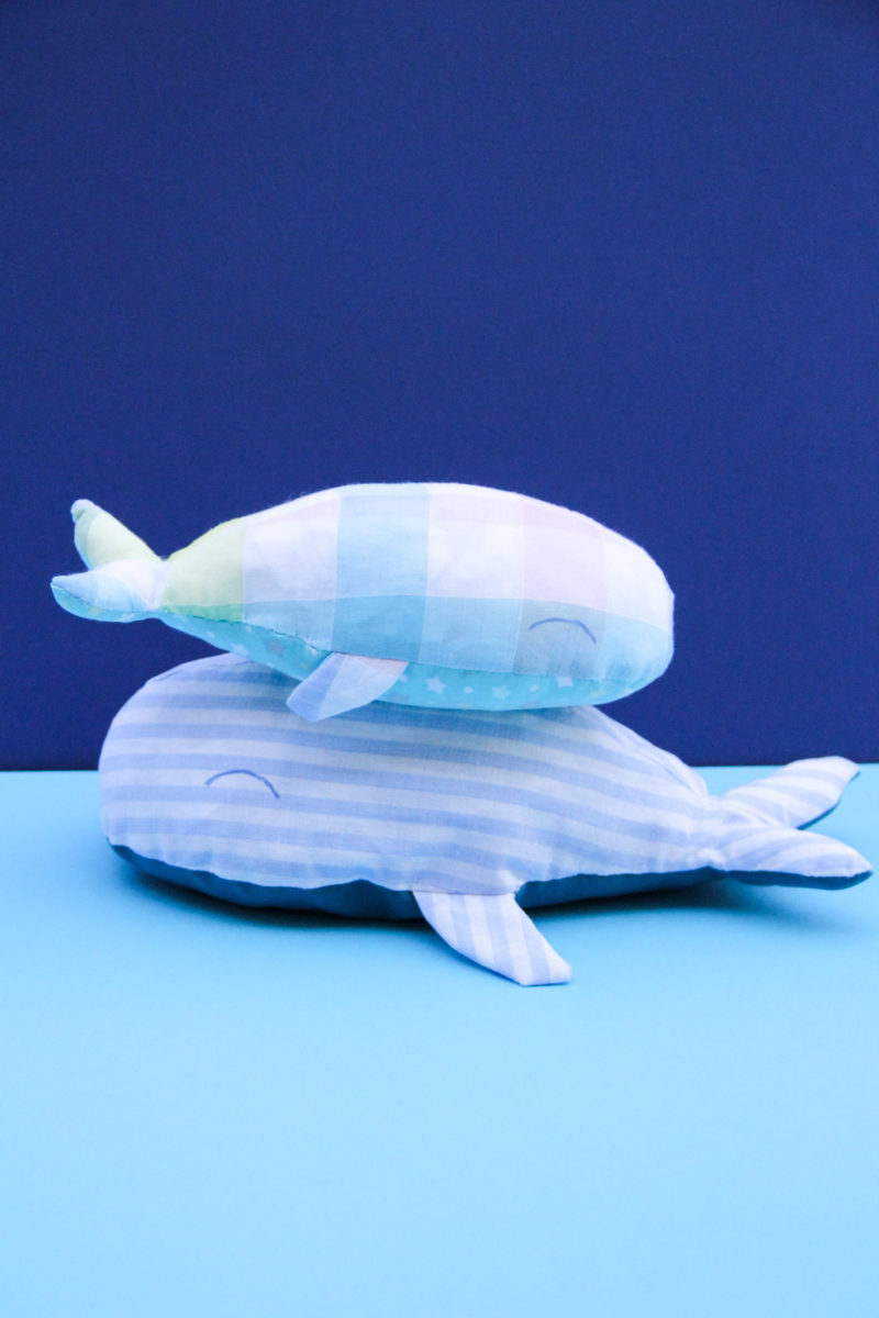 DIY - famille baleine en tissu cousu main (modèle Chouette Kit - découpe Cricut Maker)