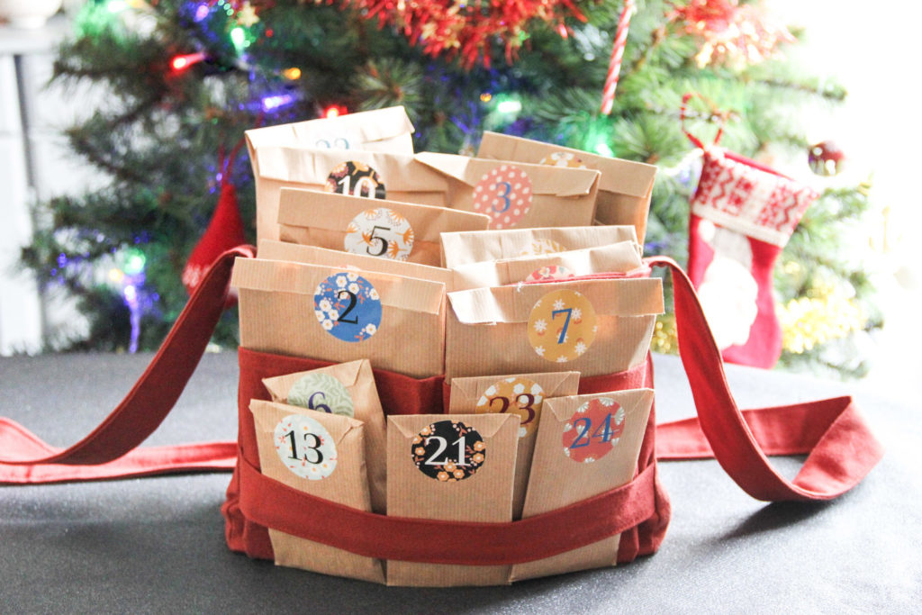 Calendrier de l'Avent Chouette kit et sa besace de Noël cousue main