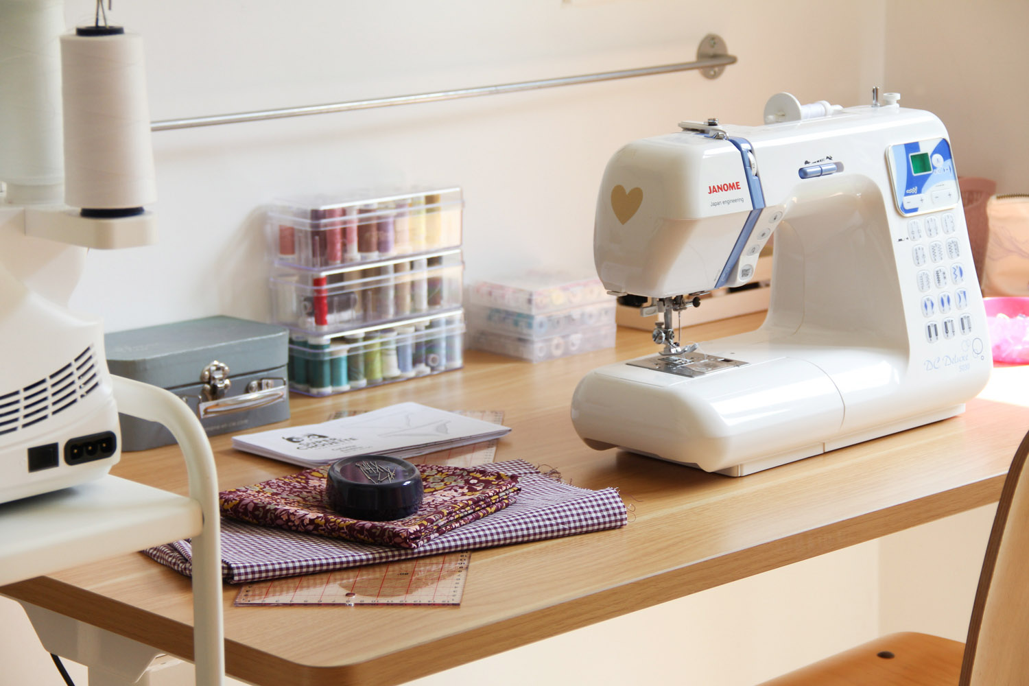Kit de couture petit kit de couture - kit d'accessoires de couture,  équipement de base du kit de couture : : Cuisine et Maison