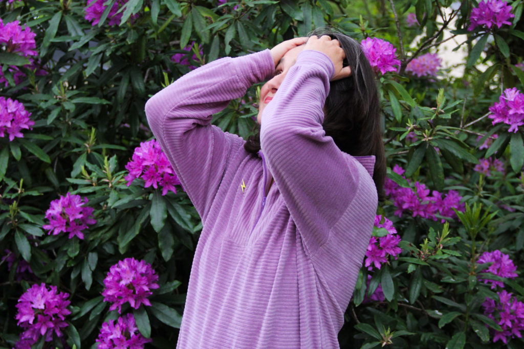 Couture - sweat DIDI Fibremood à col camionneur - velours lilas Mapetitemercerie