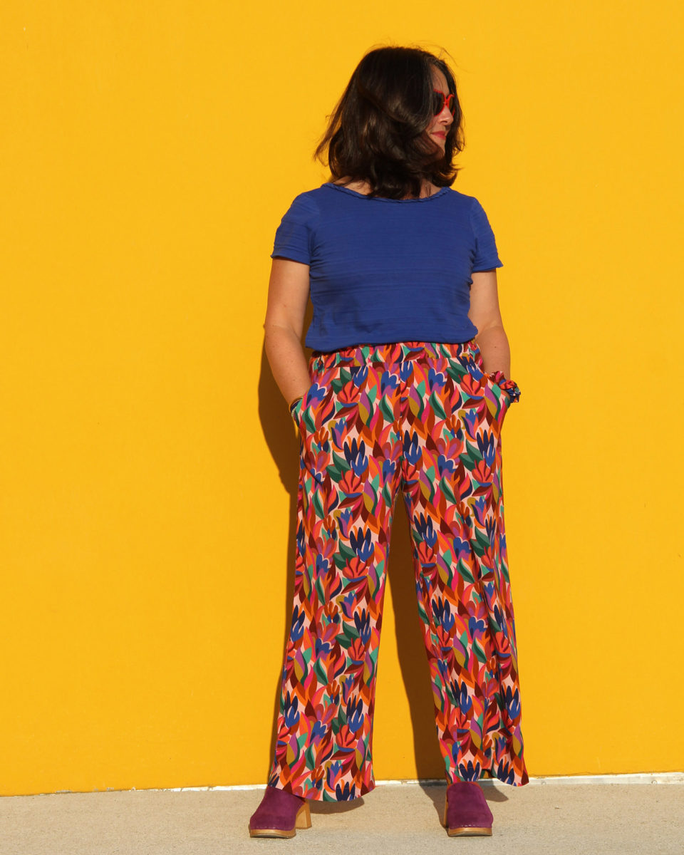 Couture - Color Therapy - pantalon Singapour Ikatee en viscose Wonderland Lise Tailor