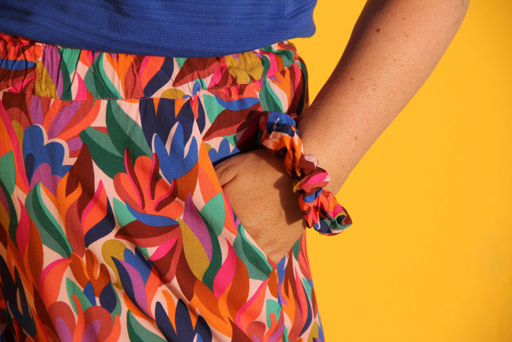 Couture - Color Therapy - pantalon Singapour Ikatee en viscose Wonderland Lise Tailor